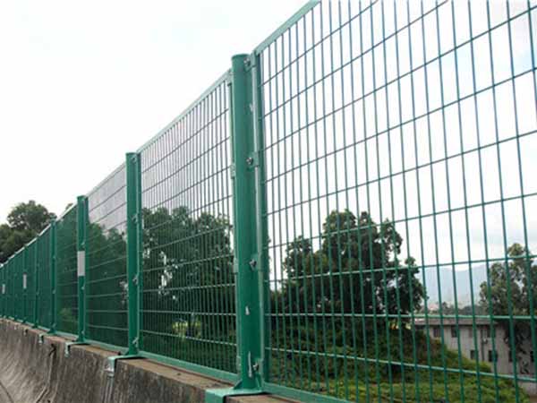 公路護欄網 公路護欄網